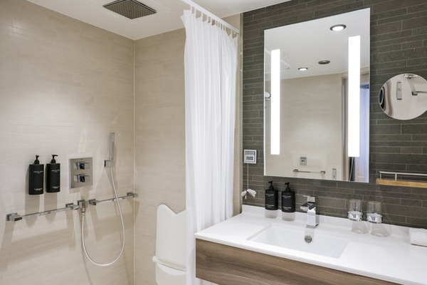 Hurtigruten Expeditions MS Fridtjof Nansen MD - Credit - Clara Tuma and Hurtigruten 5.JPG